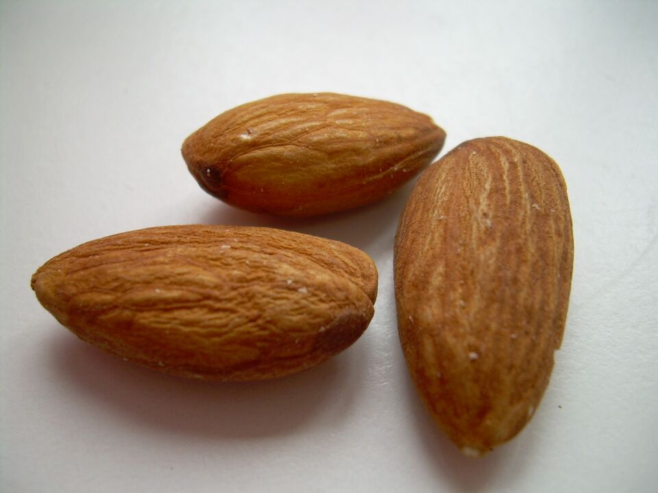 Almonds get men excited